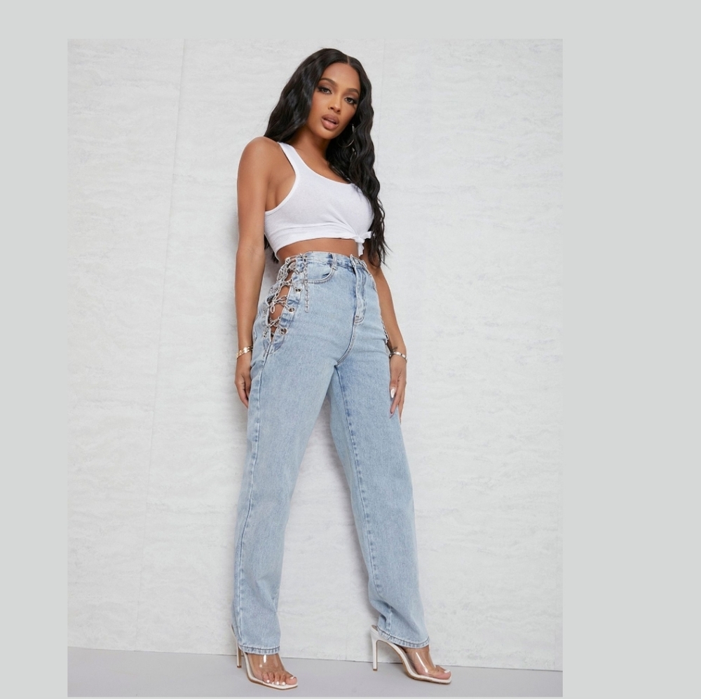 Chain Me Up Jeans 🔥💕